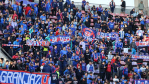 A partir del segundo semestre: Gobierno anuncia regreso de hinchada visitante para los clásicos del fútbol