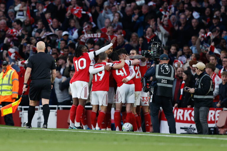Arsenal se corona campeón de la Premier League y rompe "maldición" de 22 años