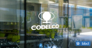 ¿Abrir Codelco al sector privado? Hay quienes dicen que sería óptimo; y otros lo tachan de inviable