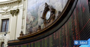 Bolsa de Santiago se recupera y el IPSA logra ganancias semanales ante luces de acuerdo EEUU e Irán