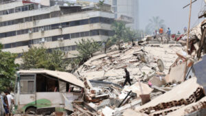 La angustia de los venezolanos en Chile tras los terremotos que ya dejan 920 muertos