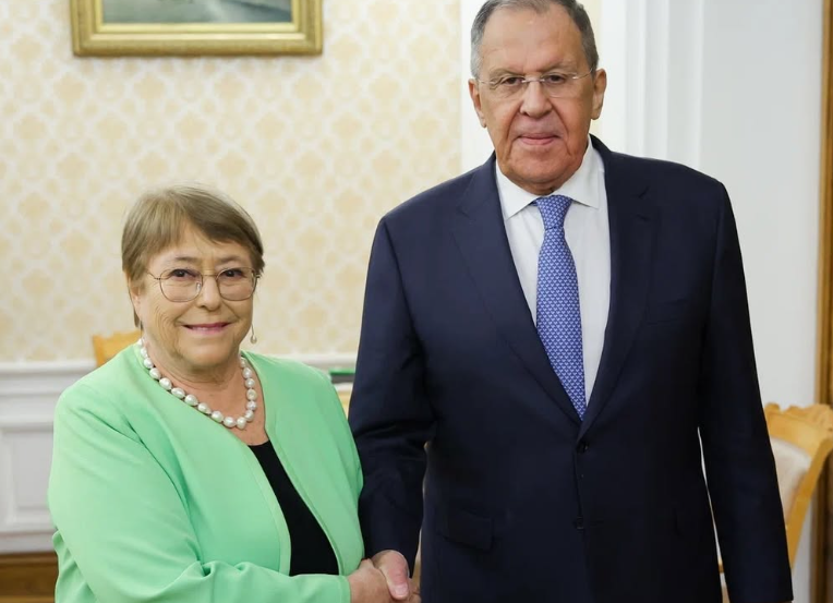 Michelle Bachelet se reúne con el canciller ruso Serguéi Lavrov en Moscú