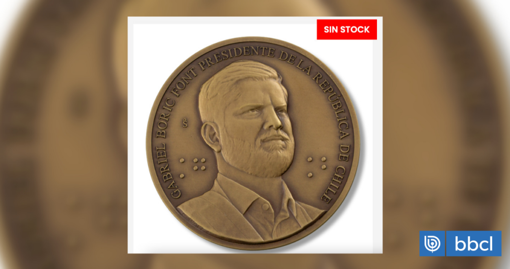 Nuevamente "sin stock": Medallas de Boric vuelven a agotarse en Casa de Moneda pese a alza de precio