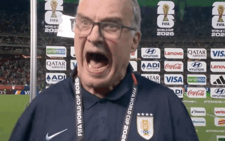 "¡Dale de una vez!": registran fuerte enojo de Marcelo Bielsa tras quedar eliminado del Mundial 2026 con Uruguay