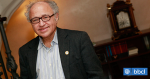 ¿Puede Argentina alcanzar a Chile en 10 años? Economistas responden a dichos de David Friedman