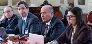 Comisión de Hacienda del Senado despacha a Sala la megarreforma