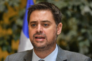 Diputados llevan a Daniel Manouchehri (PS) a la Comisión de Ética y solicitan máxima sanción tras dichos contra exsubsecretario Juan Pablo Rodríguez