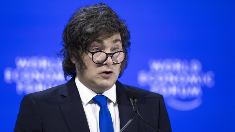 Javier Milei celebró una mención en The Economist, pero el artículo advertía por los riesgos de su propuesta sobre IA