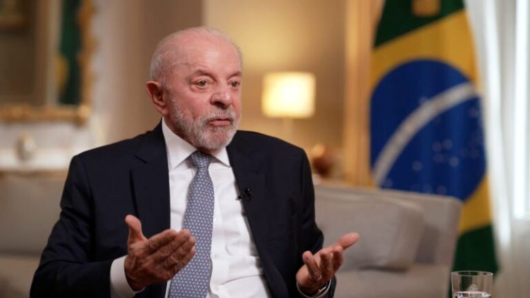 Lula da Silva obtiene 40% y Flávio Bolsonaro 36% en primera vuelta, según la encuesta Datafolha