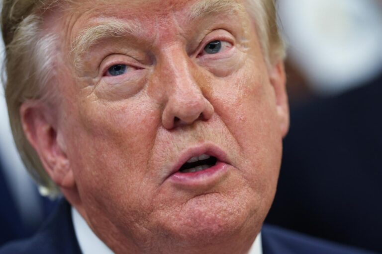 Trump asegura que hay un acuerdo con Dinamarca para controlar “para siempre” seguridad de Groenlandia