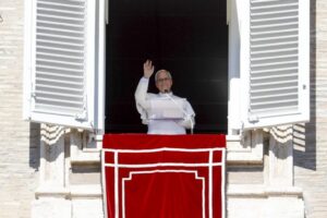 El papa León XIV será hospitalizado este martes para ser operado del nódulo en el pulmón