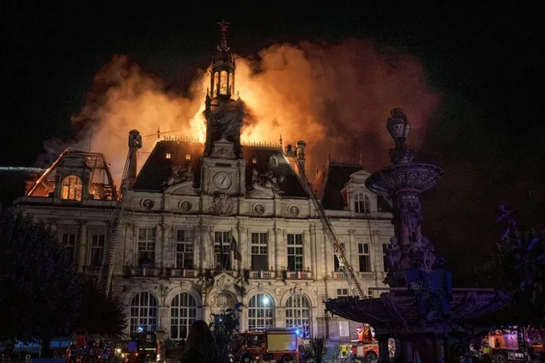 Francia eleva a 2.000 los detenidos tras protestas marcadas por saqueos y ataques a edificios públicos
